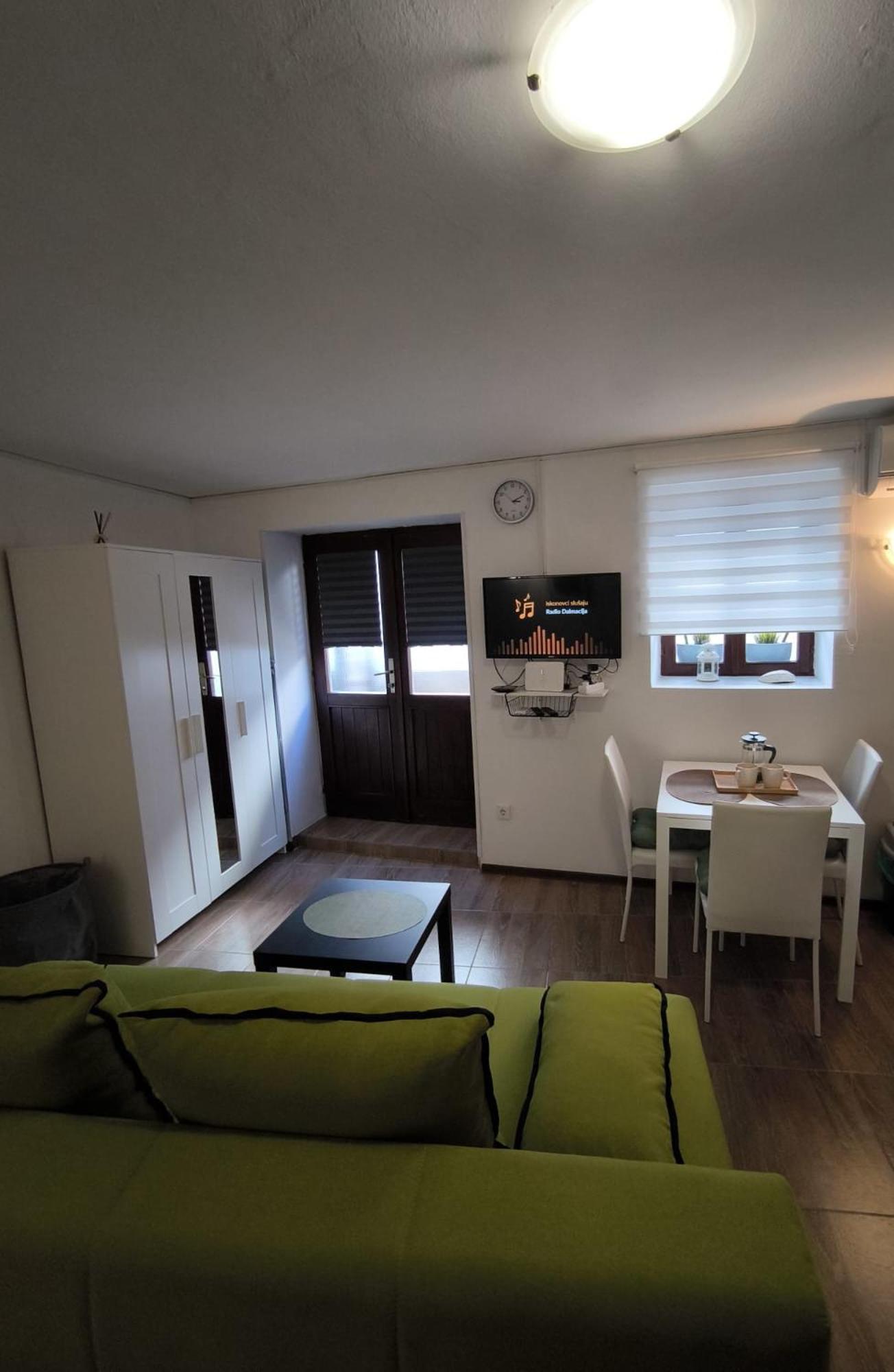 Studio Apartman Nona Angela-Valun Cres Dış mekan fotoğraf
